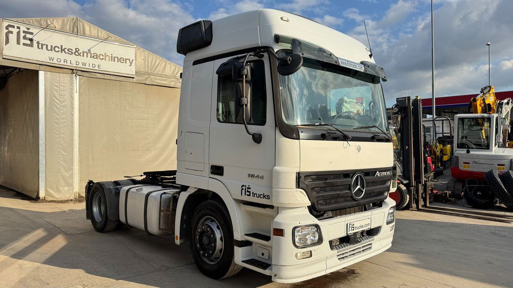 Mercedes-Benz Actros 1844 4x2 tractor unit - retarder - Tracteur routier: photos 3 Mercedes-Benz Actros 1844 4x2 tractor unit - retarder - Tracteur routier: photos 3
