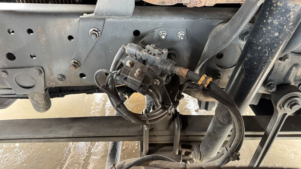 Tracteur routier Mercedes-Benz Actros 1844 4x2 - tractor unit - retarder: photos 9 Tracteur routier Mercedes-Benz Actros 1844 4x2 - tractor unit - retarder: photos 9