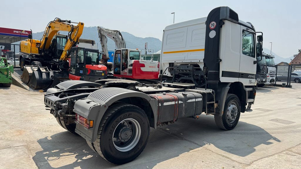 Mercedes-Benz Actros 2040 AS 4x4 tractor unit - tipp. hydr. - Tracteur routier: photos 5 Mercedes-Benz Actros 2040 AS 4x4 tractor unit - tipp. hydr. - Tracteur routier: photos 5