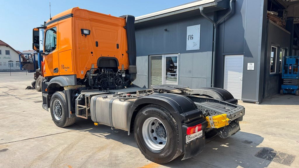 Tracteur routier Mercedes-Benz Arocs 1845 HAD 4X4 tractor unit - tipp. hydraulics - retarder: photos 6