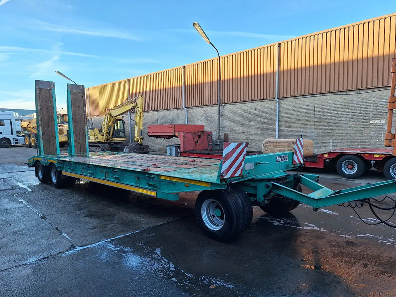 Gheysen en Verpoort R3121C - Remorque porte-engin surbaissée: photos 1 Gheysen en Verpoort R3121C - Remorque porte-engin surbaissée: photos 1