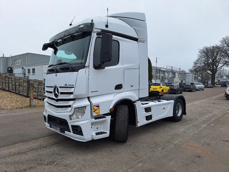 Mercedes-Benz Actros 1845 1845 Actros - Tracteur routier: photos 1 Mercedes-Benz Actros 1845 1845 Actros - Tracteur routier: photos 1