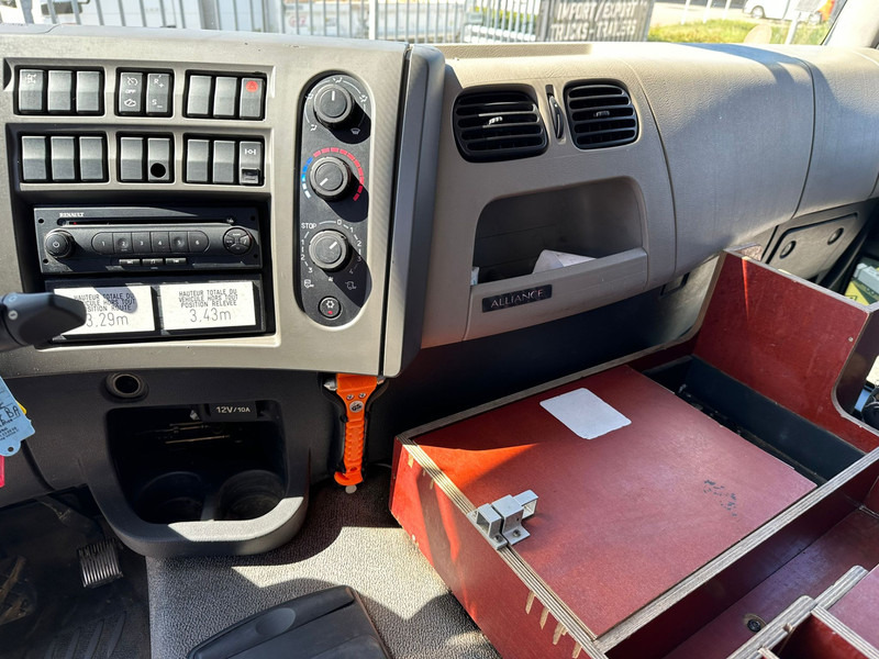 Crédit-bail de Renault Premium 270.19 Renault Premium 270.19: photos 10