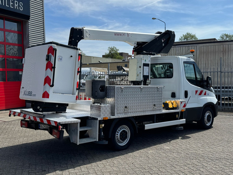 Véhicule utilitaire Iveco Daily 35S14 2 Person, Km 31.936!! 4x gestempeld, 2 persoonslift: photos 9