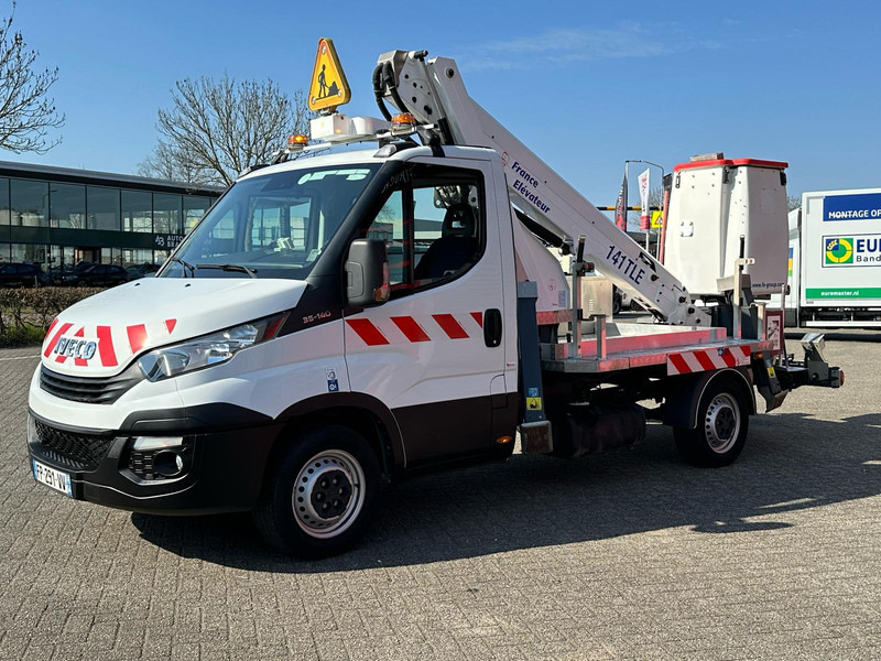 Iveco Daily 35S14 278 draaaiuren, 4x gestempeld, 14 meter APK 10-04-2026, KM 40.365 - Véhicule utilitaire: photos 5 Iveco Daily 35S14 278 draaaiuren, 4x gestempeld, 14 meter APK 10-04-2026, KM 40.365 - Véhicule utilitaire: photos 5