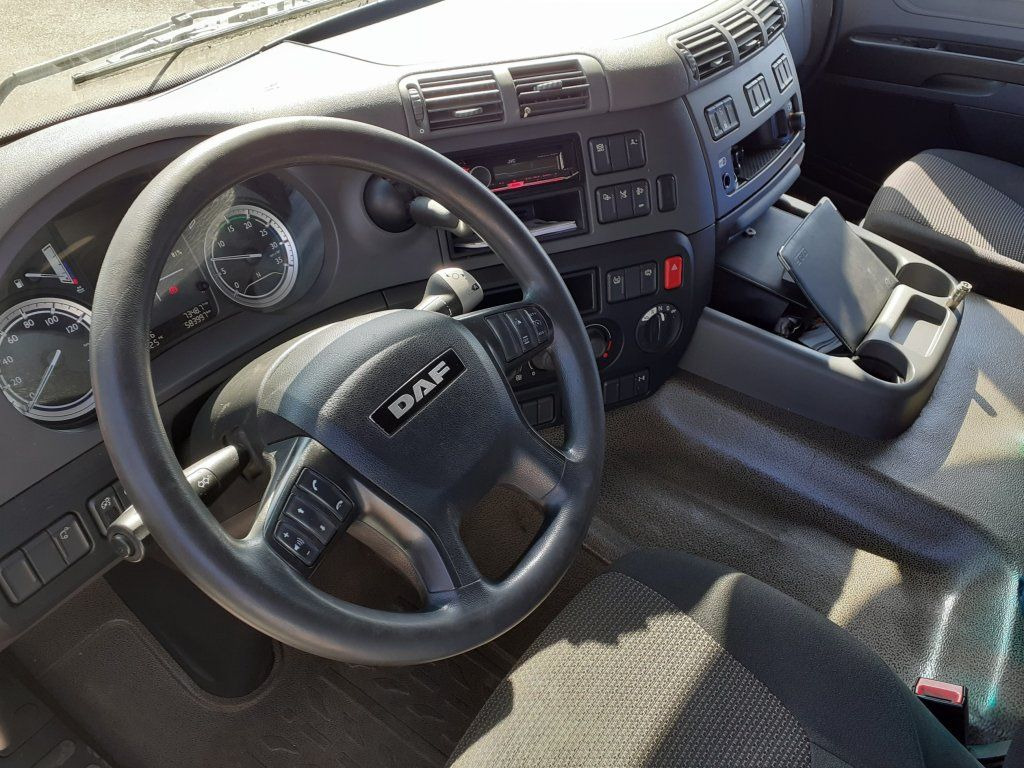 Camion plateau DAF CF320 EURO 6: photos 11