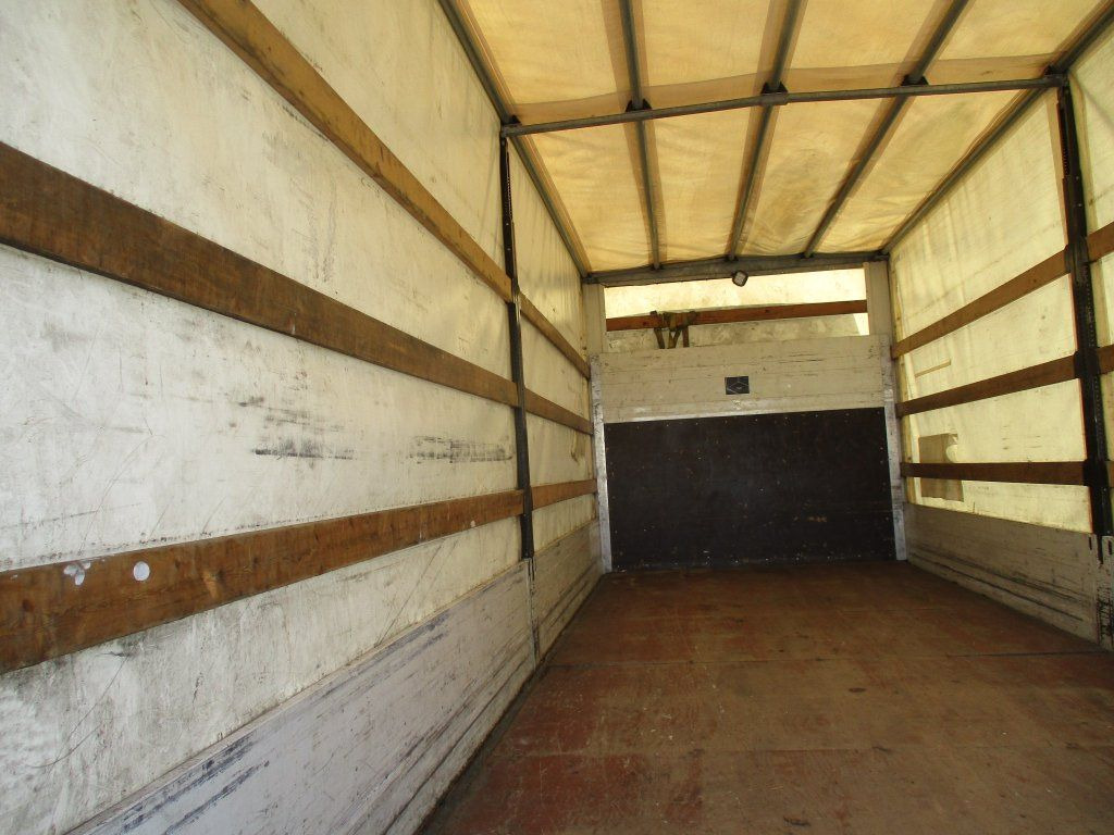 Camion à rideaux coulissants DAF LF 12.260: photos 8