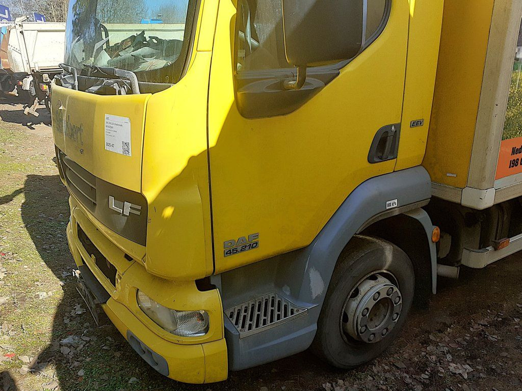 DAF LF45.210 mit Carrier Motorschaden engineproblem - Camion frigorifique: photos 3 DAF LF45.210 mit Carrier Motorschaden engineproblem - Camion frigorifique: photos 3