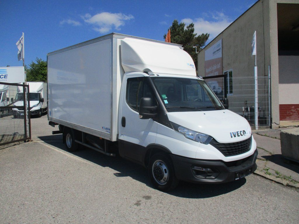 Iveco Daily 35C16 3.0 - Fourgon grand volume: photos 3 Iveco Daily 35C16 3.0 - Fourgon grand volume: photos 3