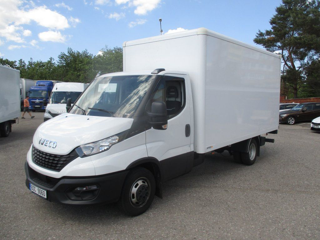 Iveco Daily 35C16 - Fourgon grand volume: photos 1 Iveco Daily 35C16 - Fourgon grand volume: photos 1