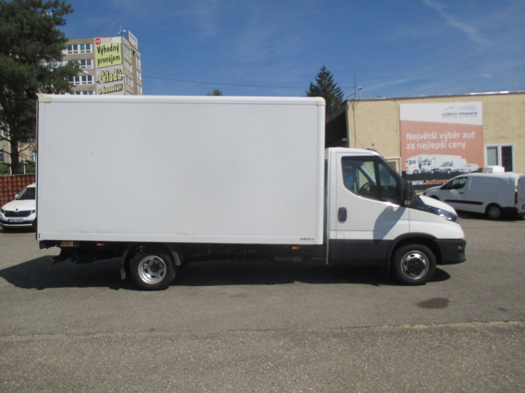 Iveco Daily 35C16 - Fourgon grand volume: photos 4 Iveco Daily 35C16 - Fourgon grand volume: photos 4