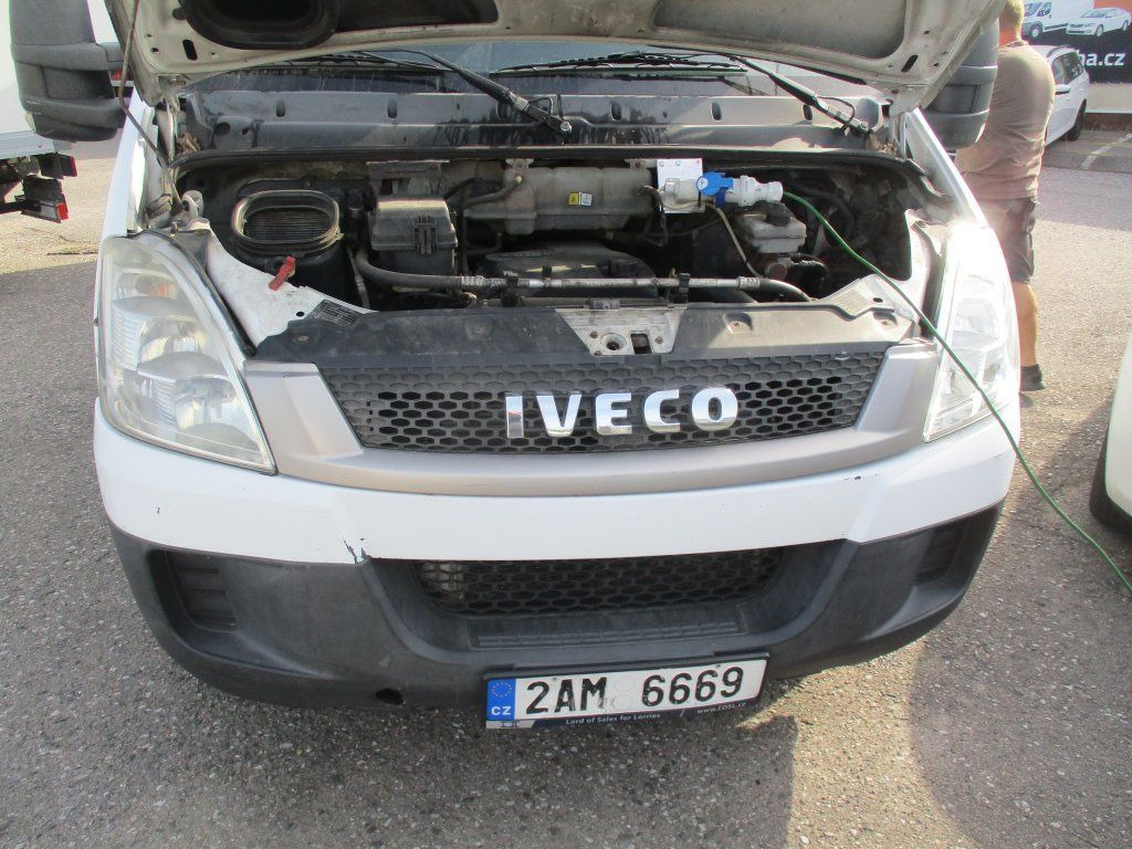 Iveco Daily 50C15 Carrier 350 - Utilitaire frigorifique: photos 3 Iveco Daily 50C15 Carrier 350 - Utilitaire frigorifique: photos 3