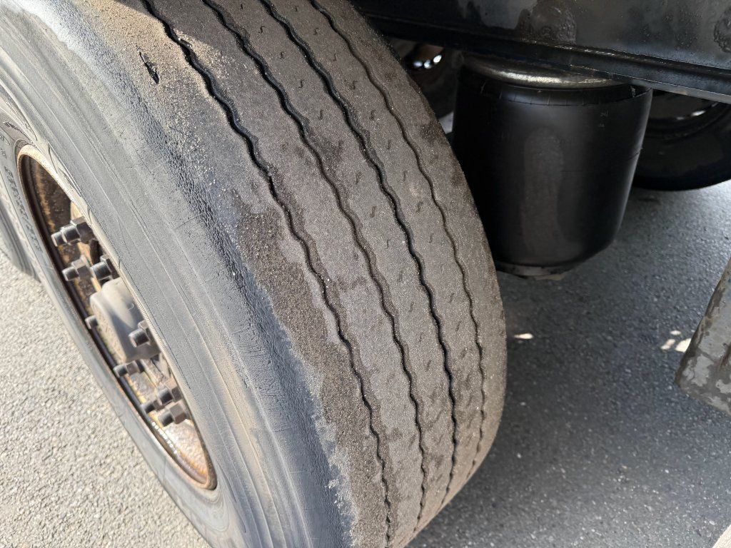 Krone Carrier Vector 1550 DoppelStock - Semi-remorque fourgon: photos 5 Krone Carrier Vector 1550 DoppelStock - Semi-remorque fourgon: photos 5