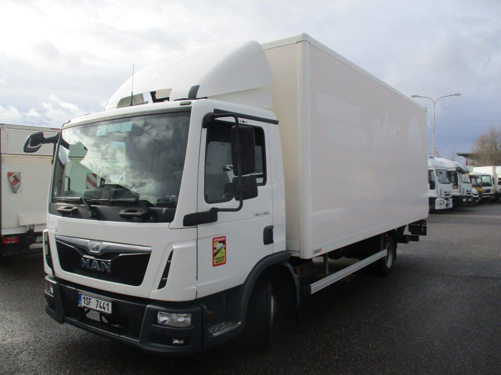 MAN TGL 7.180 - Camion fourgon: photos 1 MAN TGL 7.180 - Camion fourgon: photos 1