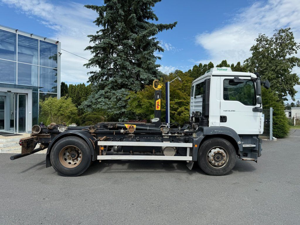 MAN TGM18.290 EURO 5 - Camion ampliroll: photos 3 MAN TGM18.290 EURO 5 - Camion ampliroll: photos 3
