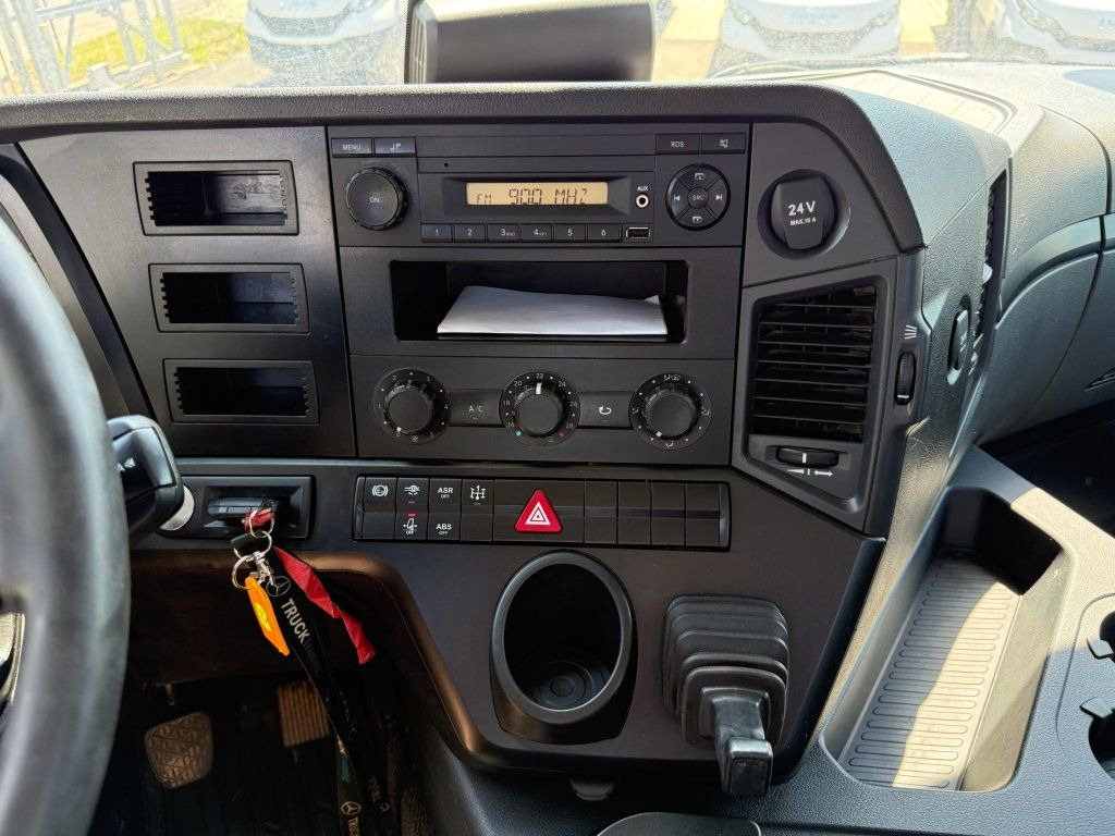 Camion benne Mercedes-Benz 3343 Arocs 6x6 S3 EURO 6: photos 18