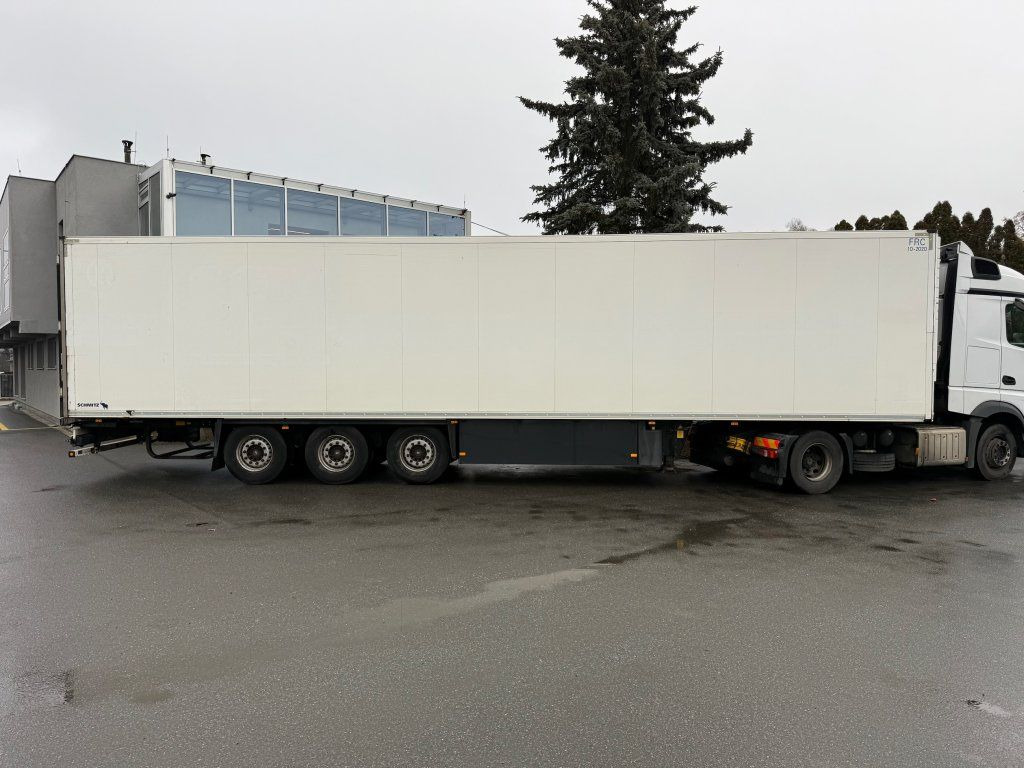 Schmitz Cargobull Carrier Vector 1350 - Semi-remorque fourgon: photos 2 Schmitz Cargobull Carrier Vector 1350 - Semi-remorque fourgon: photos 2