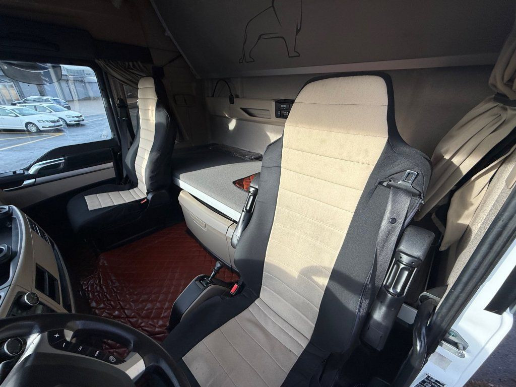 Tracteur routier MAN TGX18.460 EURO 6: photos 13