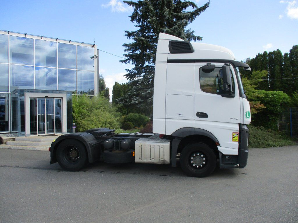 Mercedes-Benz 1845 Actros EURO 6 - Tracteur routier: photos 3 Mercedes-Benz 1845 Actros EURO 6 - Tracteur routier: photos 3