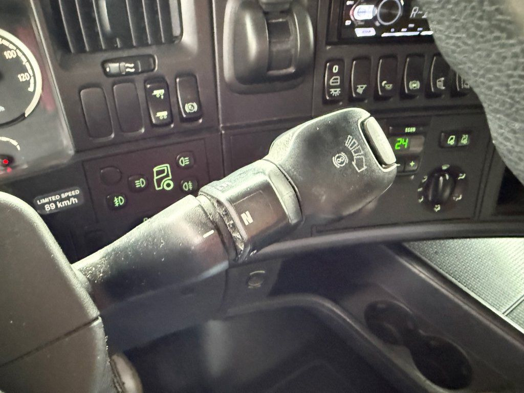 Tracteur routier Scania R450 EURO 6: photos 18 Tracteur routier Scania R450 EURO 6: photos 18