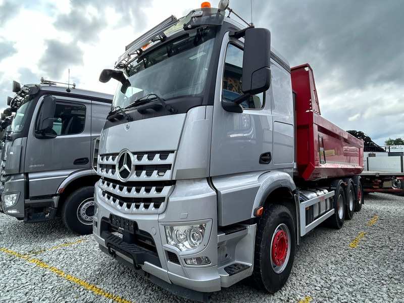 Mercedes-Benz Arocs 3253 | TULOSSA - Camion benne: photos 1 Mercedes-Benz Arocs 3253 | TULOSSA - Camion benne: photos 1
