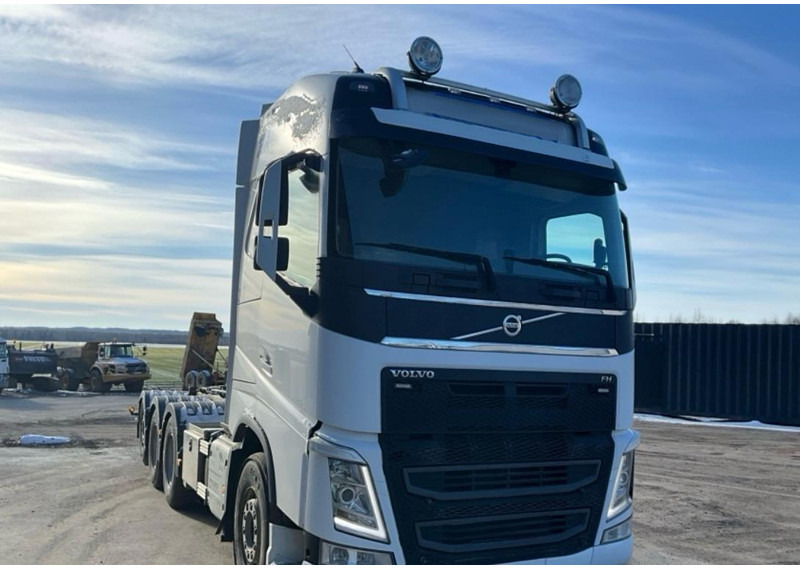 Volvo FH 540 / 8x4 / HIDASTIN / TULOSSA - Camion ampliroll: photos 4 Volvo FH 540 / 8x4 / HIDASTIN / TULOSSA - Camion ampliroll: photos 4