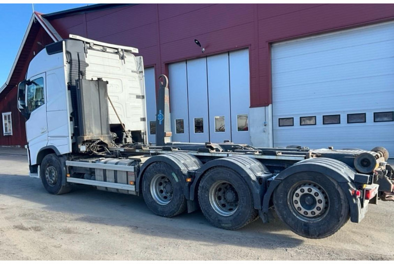 Volvo FH 540 / 8x4 / HIDASTIN / TULOSSA - Camion ampliroll: photos 2 Volvo FH 540 / 8x4 / HIDASTIN / TULOSSA - Camion ampliroll: photos 2