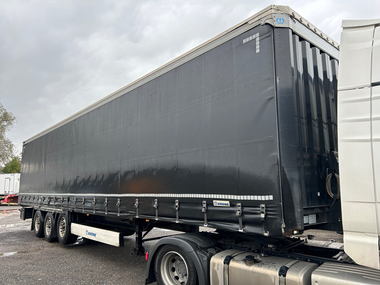 KRONE Coil Liner 2017 Tautliner Coilmulde - Semi-remorque rideaux coulissants: photos 1 KRONE Coil Liner 2017 Tautliner Coilmulde - Semi-remorque rideaux coulissants: photos 1