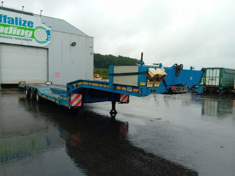 Faymonville - Semi-remorque surbaissé: photos 1 Faymonville - Semi-remorque surbaissé: photos 1