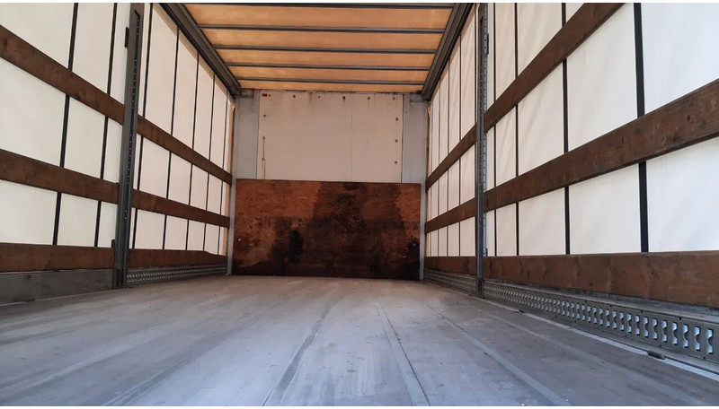 Renault Premium 370 DXI - manual gearbox - Euro 5 - Camion à rideaux coulissants: photos 4 Renault Premium 370 DXI - manual gearbox - Euro 5 - Camion à rideaux coulissants: photos 4