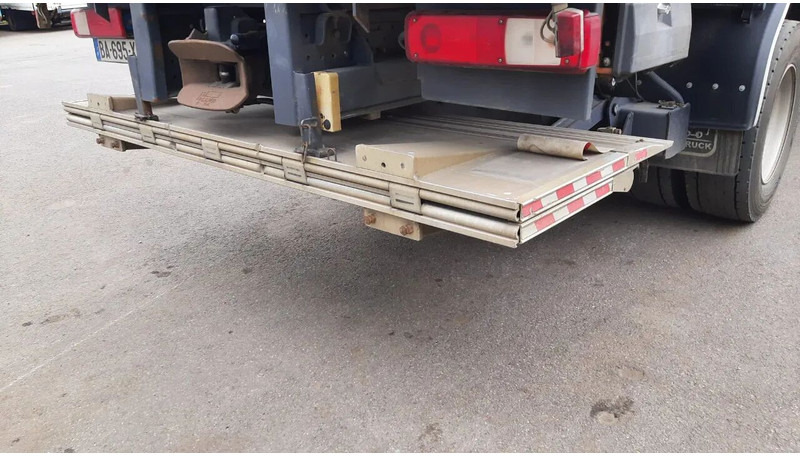 Renault Premium 370 DXI - manual gearbox - Euro 5 - Camion à rideaux coulissants: photos 3 Renault Premium 370 DXI - manual gearbox - Euro 5 - Camion à rideaux coulissants: photos 3