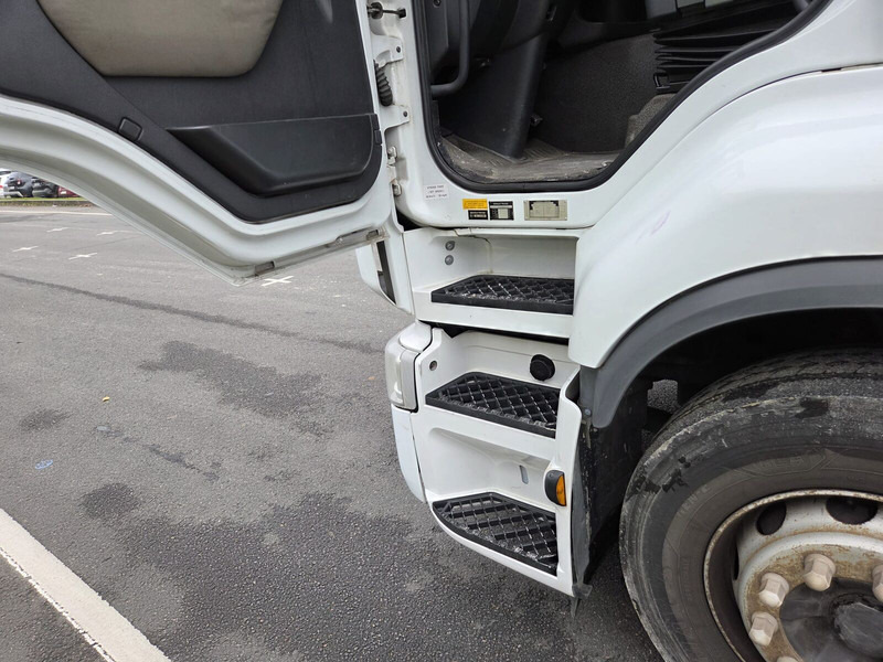 Renault Premium 380 dxi - auto école - Camion à rideaux coulissants: photos 5 Renault Premium 380 dxi - auto école - Camion à rideaux coulissants: photos 5