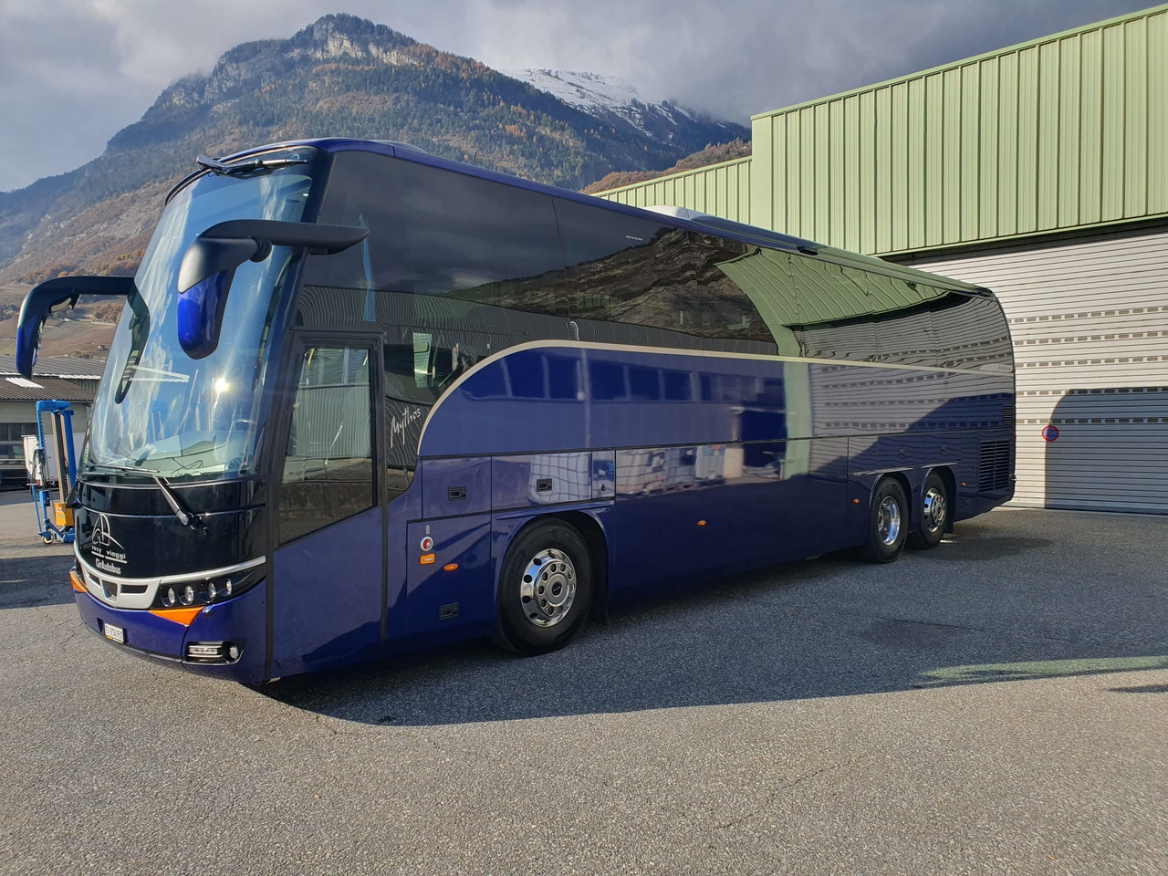 MAN BEULAS MYTOS 480 - Autocar: photos 2 MAN BEULAS MYTOS 480 - Autocar: photos 2