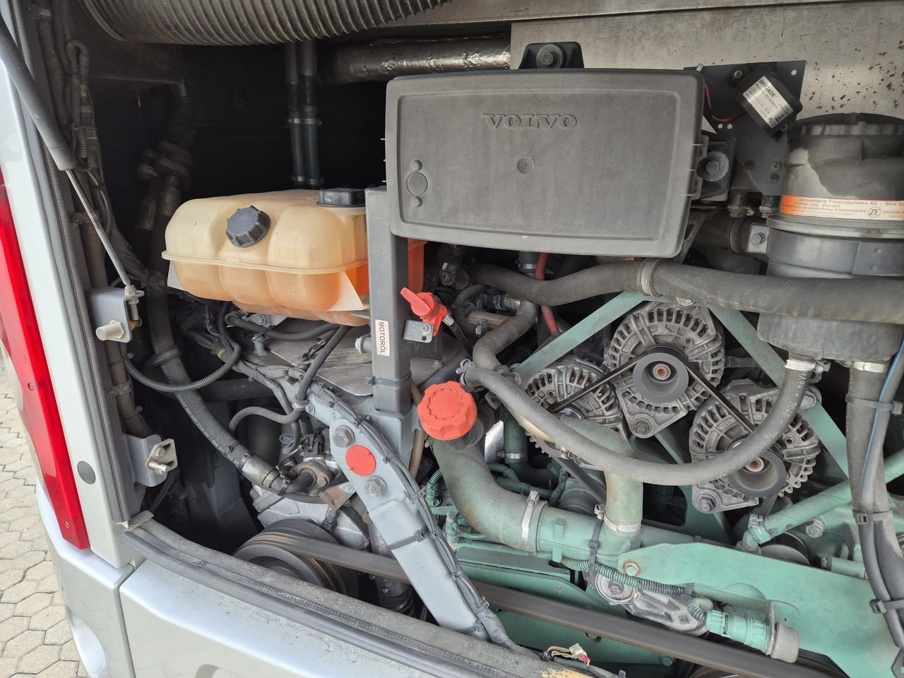 VOLVO 9700 4X2 - Autocar: photos 5 VOLVO 9700 4X2 - Autocar: photos 5