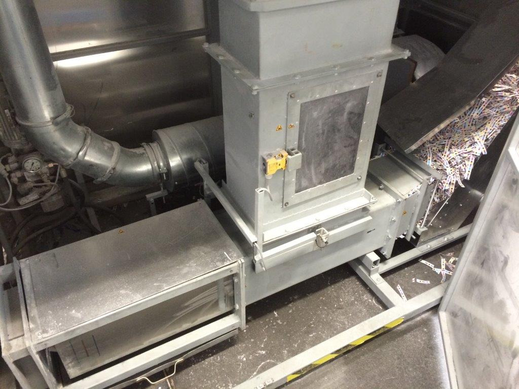 Artecc AK 25 chip & strip cutout extractor with press - Plieuse de bureau: photos 1 Artecc AK 25 chip & strip cutout extractor with press - Plieuse de bureau: photos 1