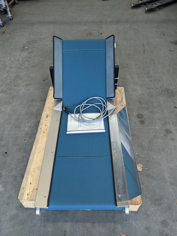 Chip conveyor Auxiliary conveyor Busch HF 35 - Bande transporteuse: photos 3 Chip conveyor Auxiliary conveyor Busch HF 35 - Bande transporteuse: photos 3