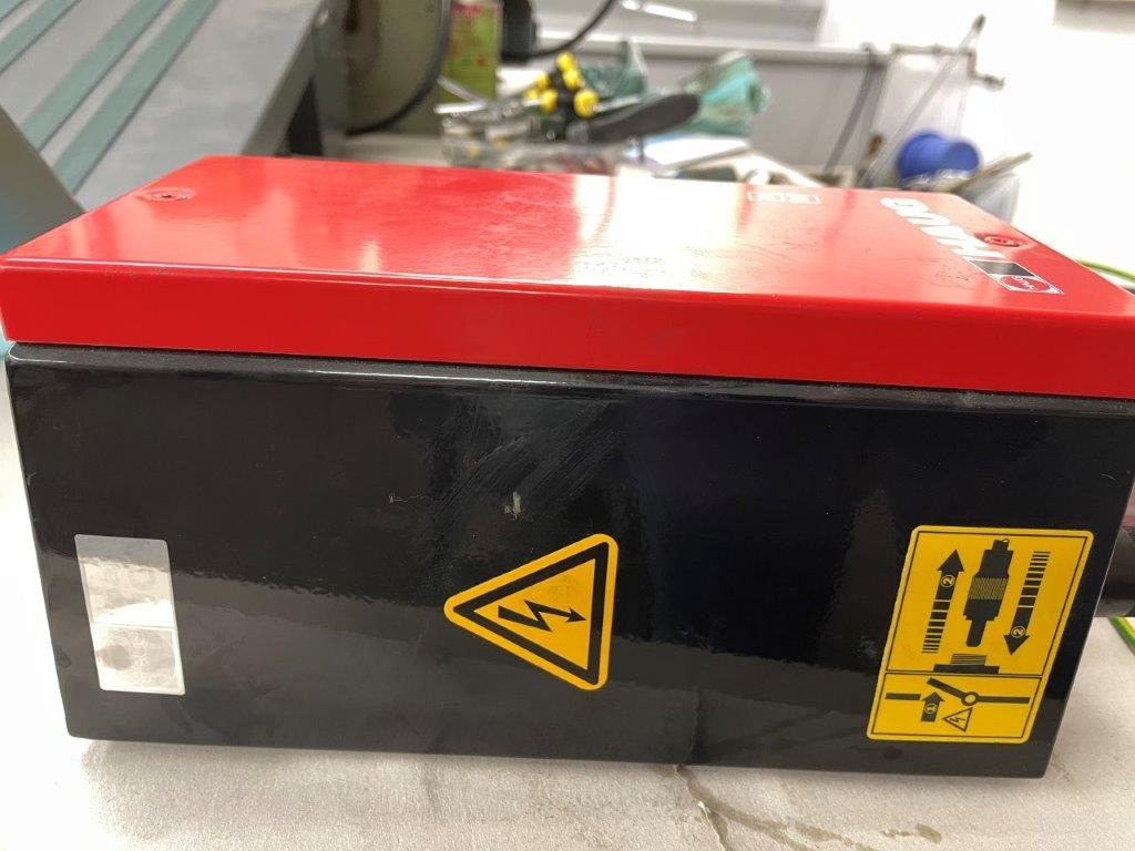 Deionization - Discharge power supply Haug EN 8 LC - Plieuse de bureau: photos 4 Deionization - Discharge power supply Haug EN 8 LC - Plieuse de bureau: photos 4