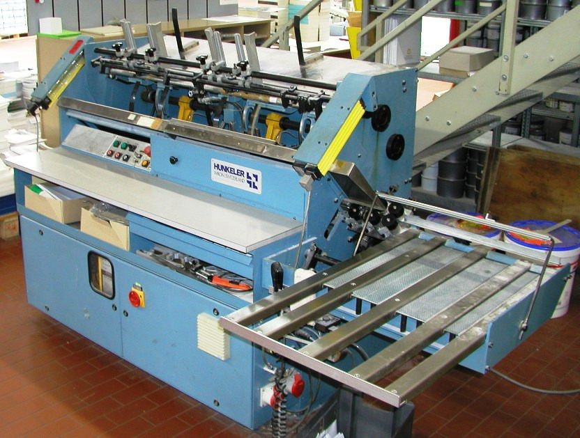 Hunkeler VEA 520 k sheet facing and gluing machine - Relieuse: photos 1 Hunkeler VEA 520 k sheet facing and gluing machine - Relieuse: photos 1