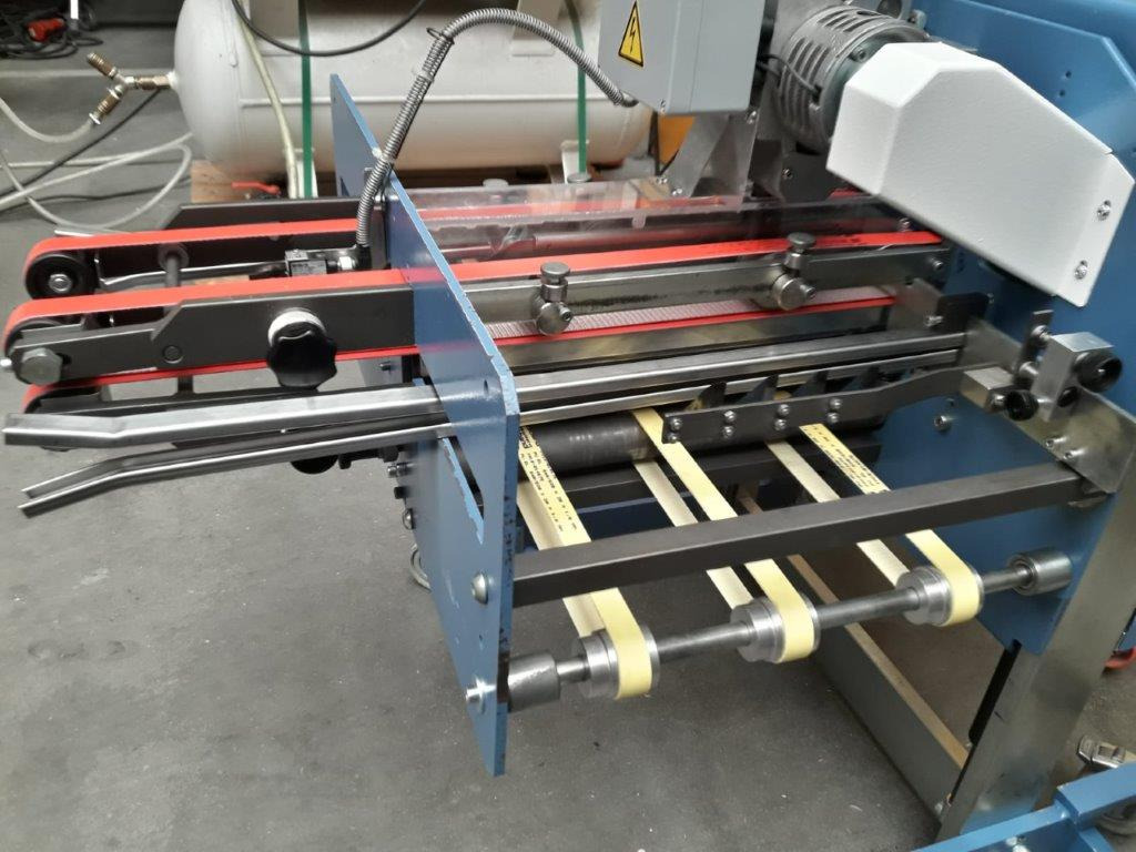 MBO Z2 mobile, 180° rotatable cross-fold unit with navigator control - Plieuse de bureau: photos 2 MBO Z2 mobile, 180° rotatable cross-fold unit with navigator control - Plieuse de bureau: photos 2
