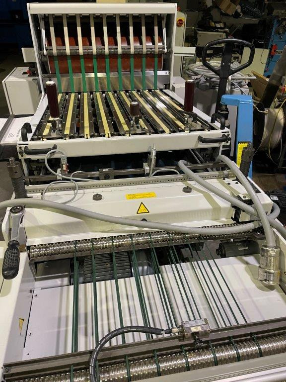 Vertical sheet delivery Heidelberg Stahlfolder SBP 66 H + MKE + VE - Plieuse de bureau: photos 2 Vertical sheet delivery Heidelberg Stahlfolder SBP 66 H + MKE + VE - Plieuse de bureau: photos 2