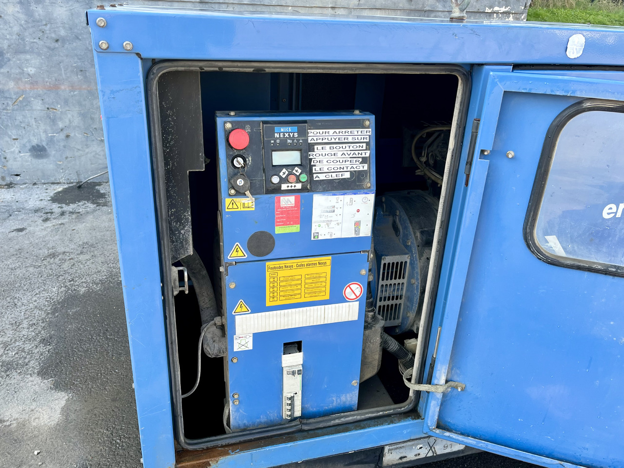 SDMO 33 kVa diesel John Deere - Groupe électrogène: photos 4 SDMO 33 kVa diesel John Deere - Groupe électrogène: photos 4
