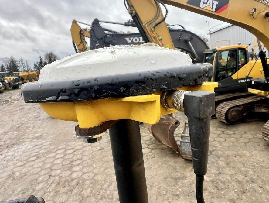 Pelle sur chenille CAT 320 07A Trimble 3D automat: photos 18