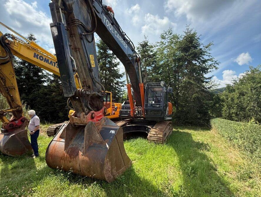 Hitachi KTEG KTS390-6 LCN - Pelle sur chenille: photos 3 Hitachi KTEG KTS390-6 LCN - Pelle sur chenille: photos 3