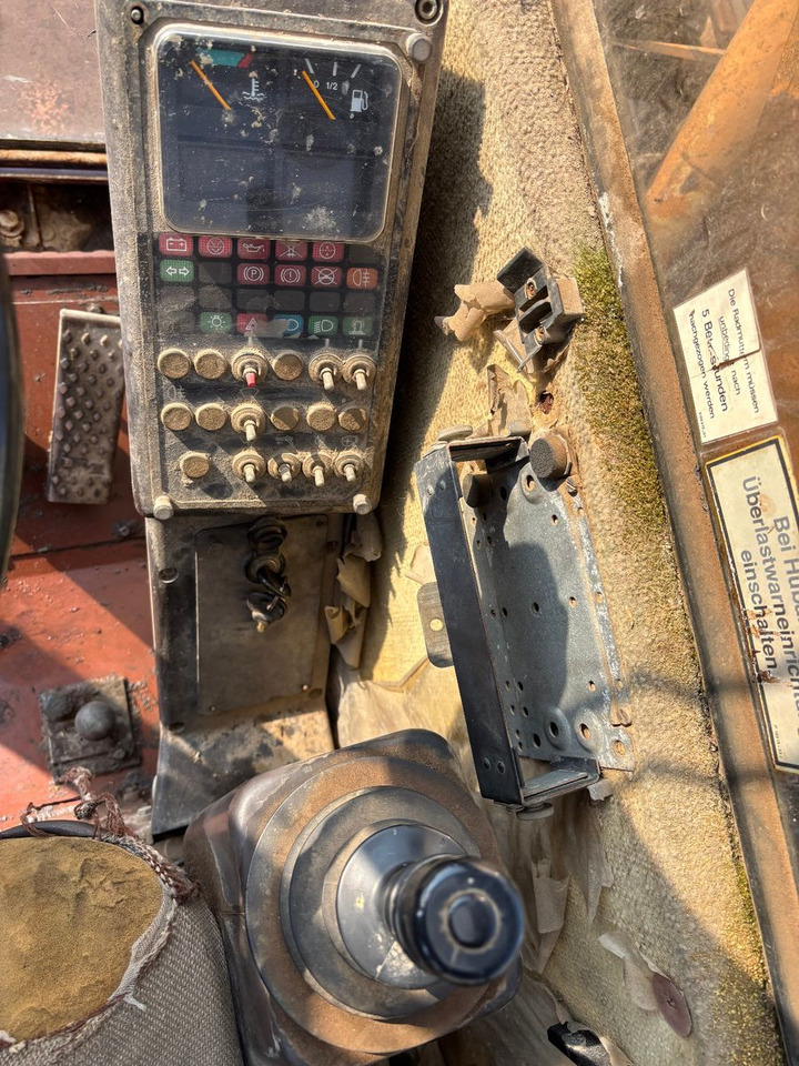 Case 1088 P4A - Pelle sur pneus: photos 5 Case 1088 P4A - Pelle sur pneus: photos 5