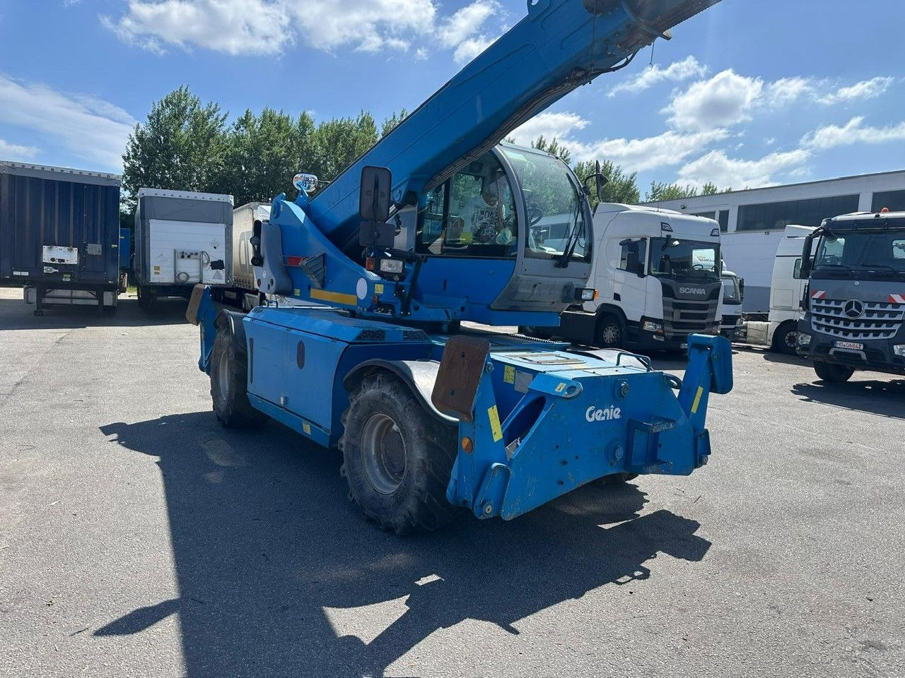 Genie Terex GTH 4018 SR/4x4/ ROTO - Camion avec nacelle: photos 4 Genie Terex GTH 4018 SR/4x4/ ROTO - Camion avec nacelle: photos 4
