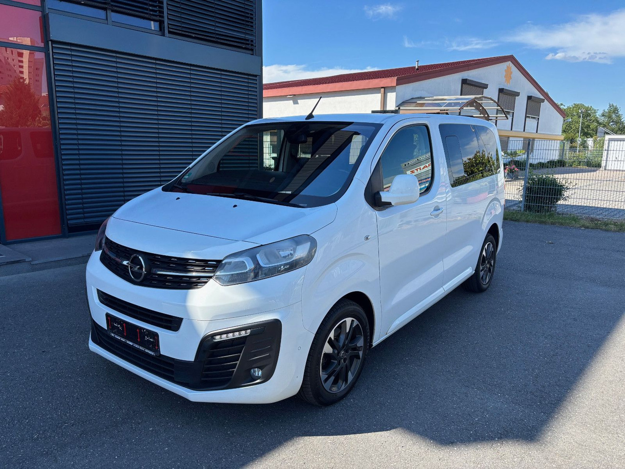 Opel Zafira Life Edition S - Transport de personnes: photos 1 Opel Zafira Life Edition S - Transport de personnes: photos 1