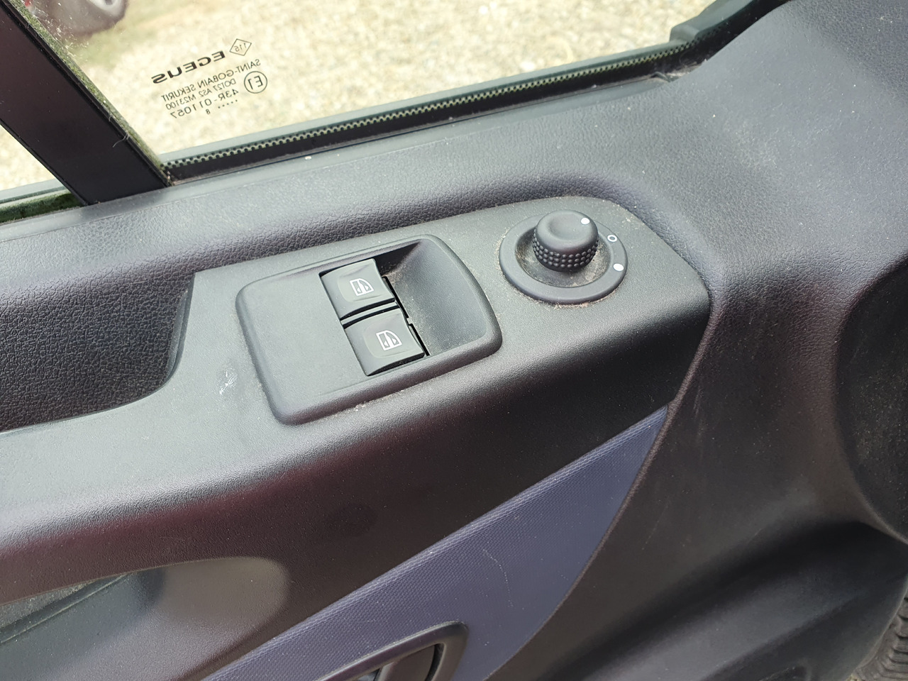 Utilitaire frigorifique Opel VIVARO CHLODNIA CARRIER+230V KLIMA NAVI EURO6: photos 11