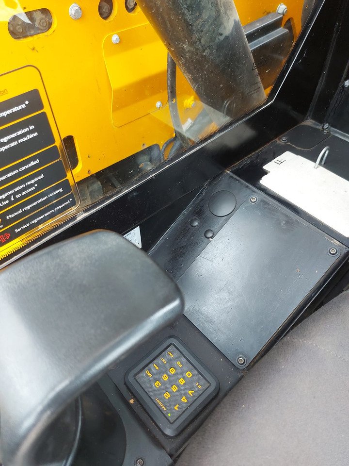 Engins de chantier JCB 525-60: photos 22