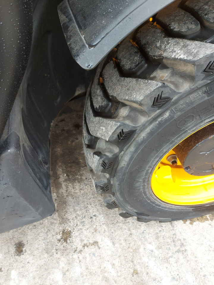 Engins de chantier JCB 525-60: photos 20