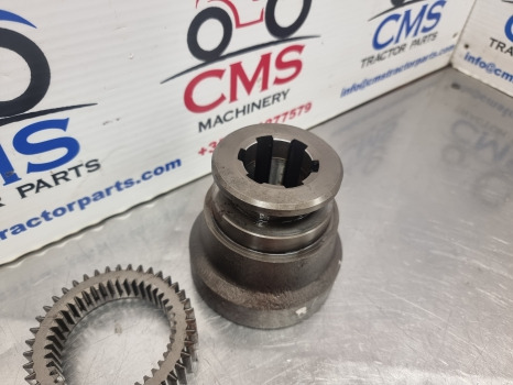 Case 1690, 1594, 1694 Rear Axle Differential Sleeve And Gear K940723, K940722 - Essieu arrière: photos 4 Case 1690, 1594, 1694 Rear Axle Differential Sleeve And Gear K940723, K940722 - Essieu arrière: photos 4